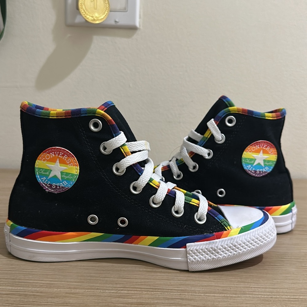 Converse Chuck Taylor Sneakers PRIDE, Men 3.5 Women 5.5